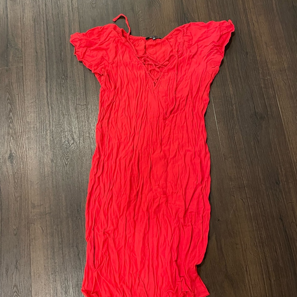 Women’s Dress. Red.